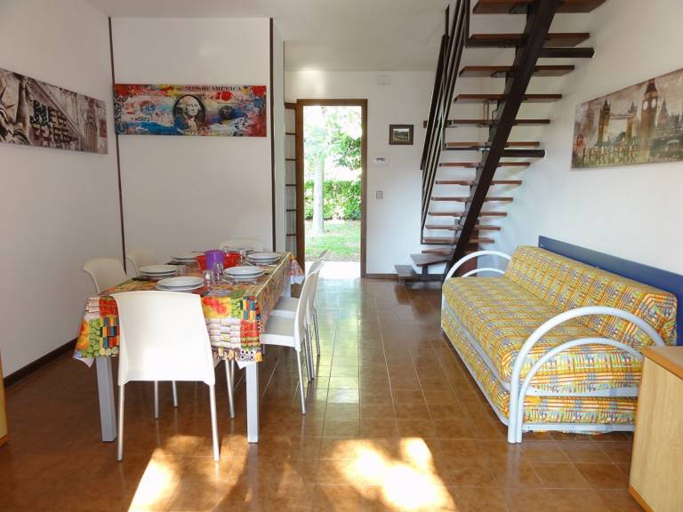 Terraced house with private garden in Bibione — photo 3