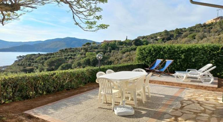 Lovely holiday apartment with terrace, barbeque & garden | Close to the beach | Pets are welcome — photo 3