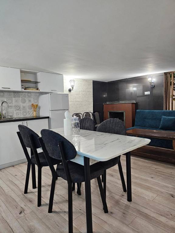 House | Near Rustaveli Avenue — photo 5