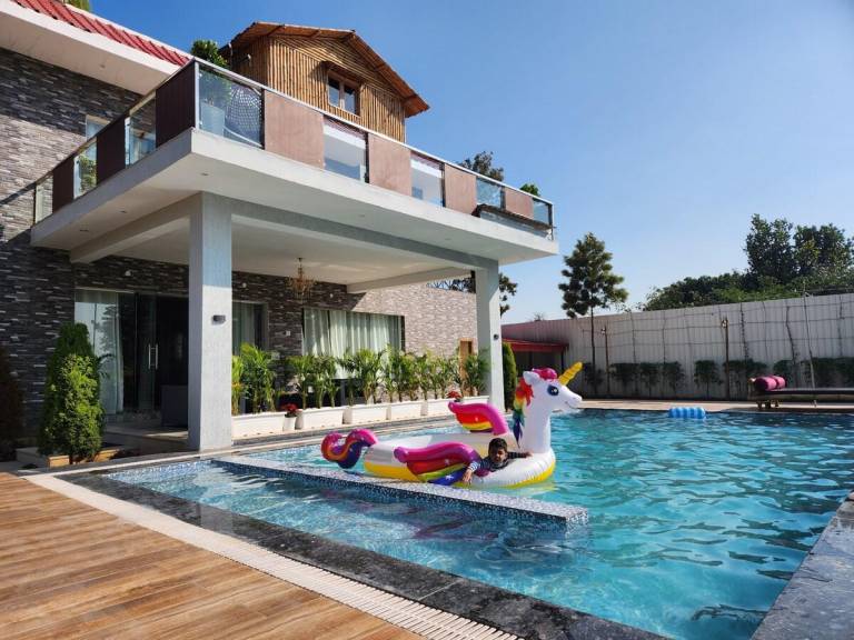 Villa Bilaspur Khurd