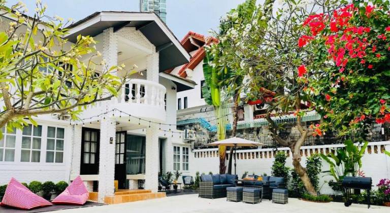Villa with pool in Chonburi