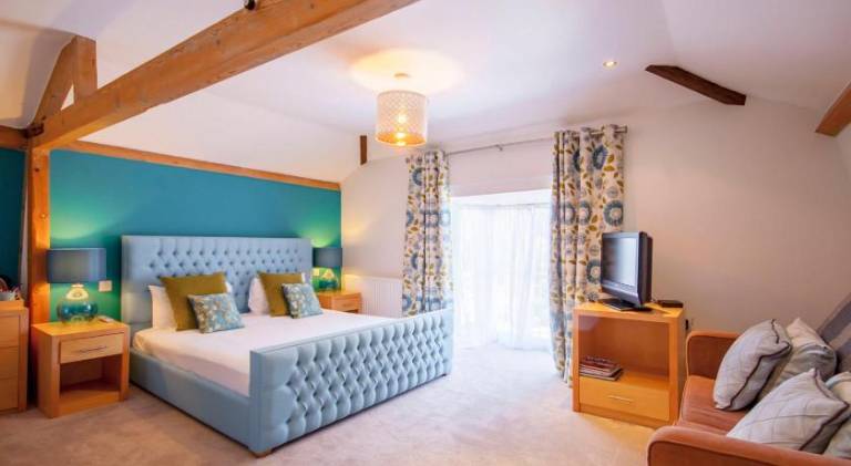The Highworth Hotel — photo 2