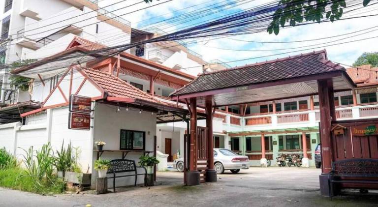 Serviced apartment with terrace & yard | Near Wat Umong | Pets are welcome — photo 5