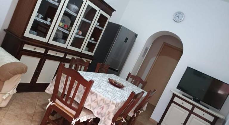 Rental apartment with 1 room for 3 persons in Matera