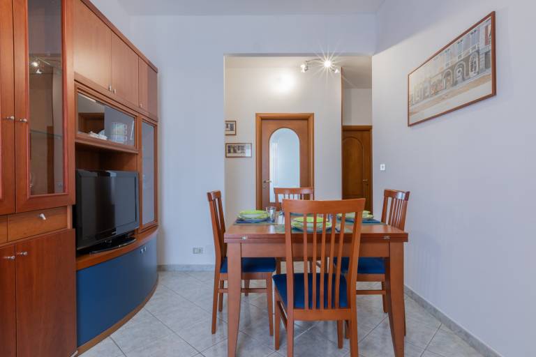 Apartment with 2 rooms for 4 persons — photo 5