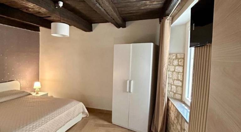 Rental apartment with 1 room for 3 persons in Cosenza