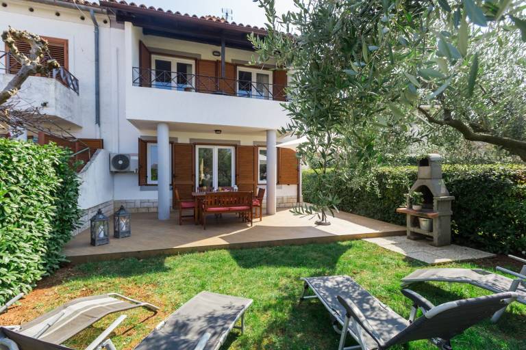 Vacation home with barbecue, patio & garden | Perfect for remote work — photo 2