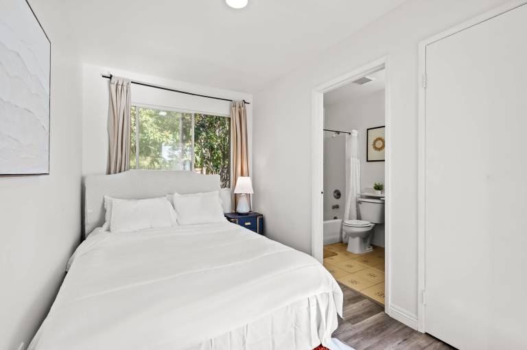 Modern Hotel Style Suite in Monterey Park Near LA
