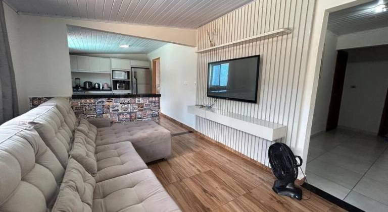 Pleasant vacation home with pool | Pet-friendly — photo 2