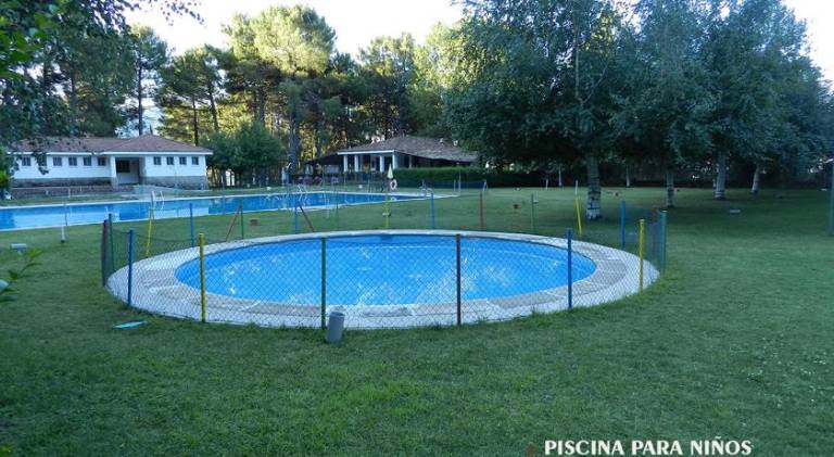 Apartment with garden, patio & barbeque — photo 3