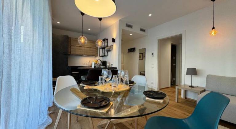 Apartment with pool — photo 2
