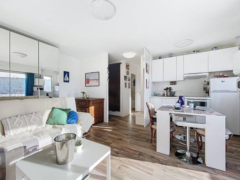 Apartment - dog friendly -  in Deauville, Normandy Normandy for max. 4 persons