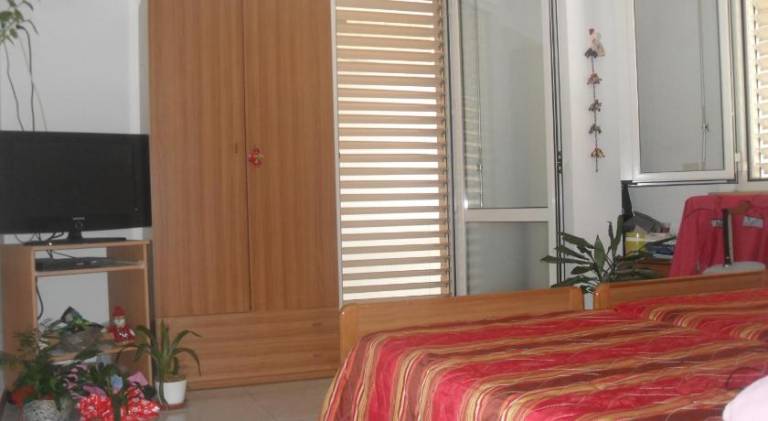 Serviced apartment with terrace & garden — photo 2