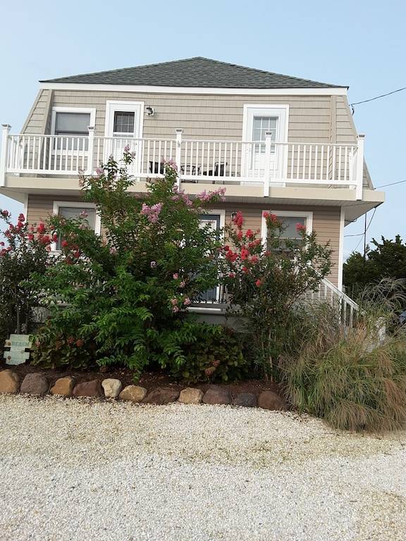 House Ship Bottom