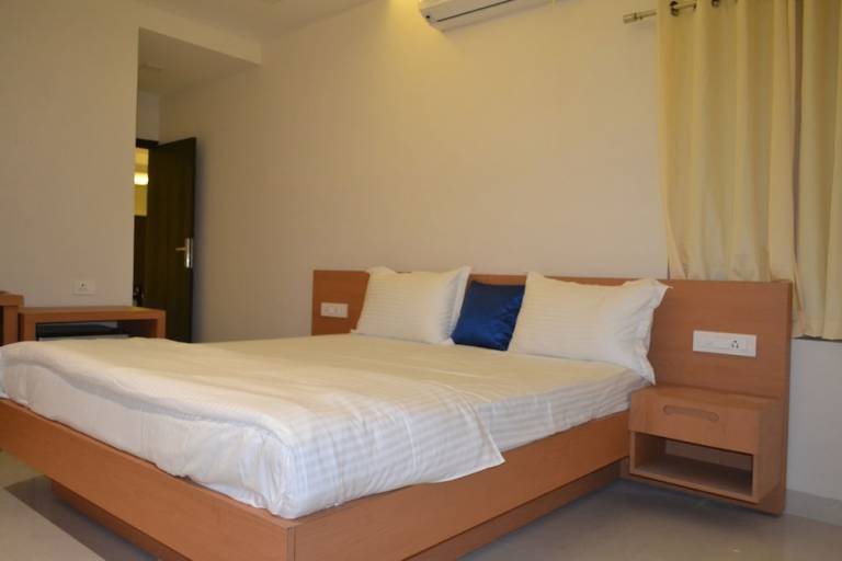 Apartment  Kalindi Midtown
