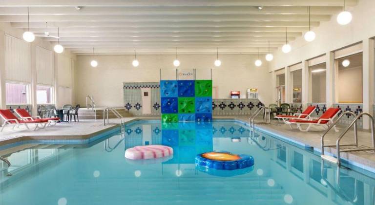 Ramada by Wyndham Bismarck — photo 2