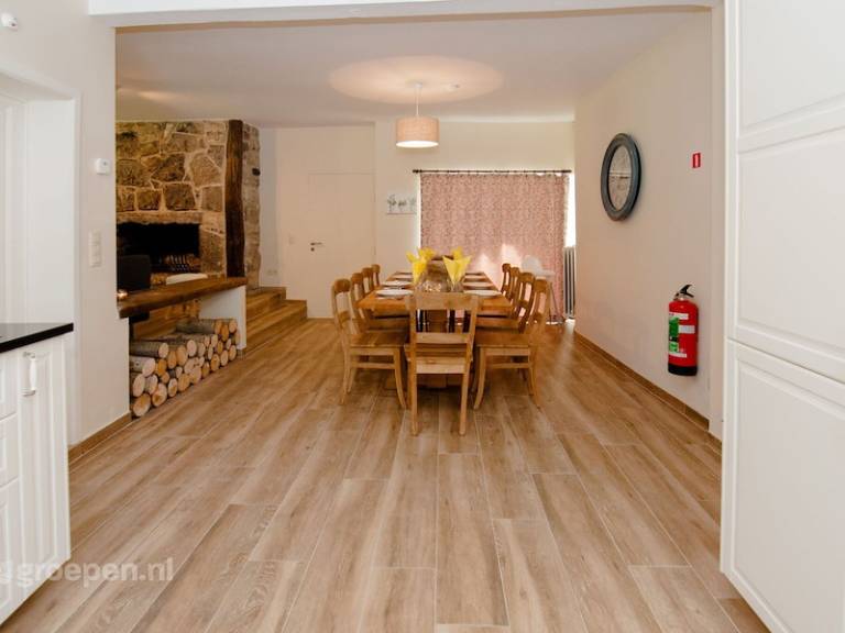 House with patio — photo 5