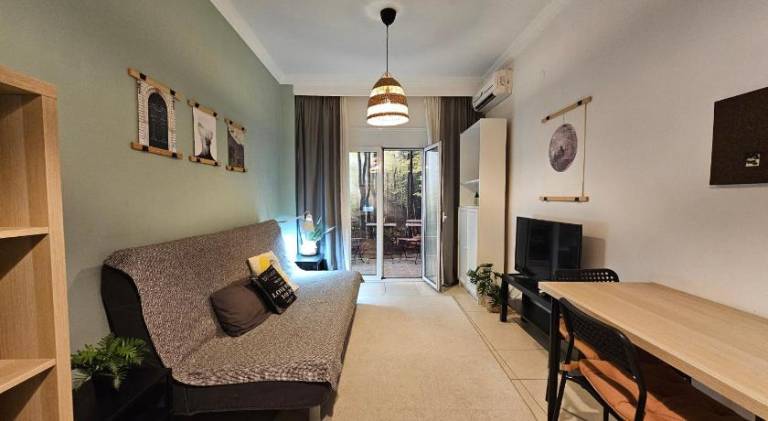Holiday apartment with terrace | Near Hagia Sophia in Thessaloniki