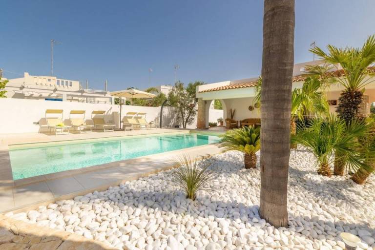 Fully equipped ample villa with terrace, garden & private pool | Pet-friendly — photo 5