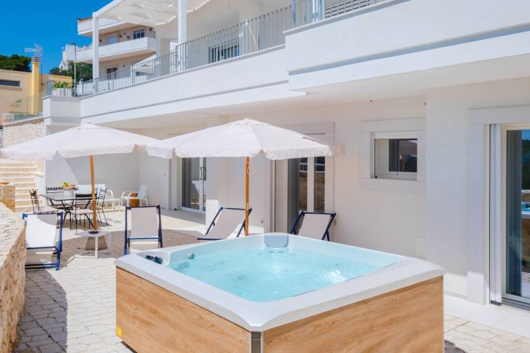 Family-friendly apartment with hot tub | Garden view | Dogs allowed — photo 3