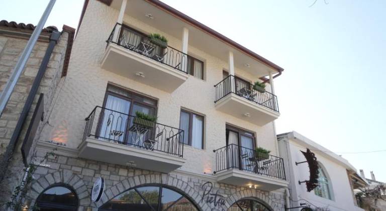 Pietra Social House — photo 3