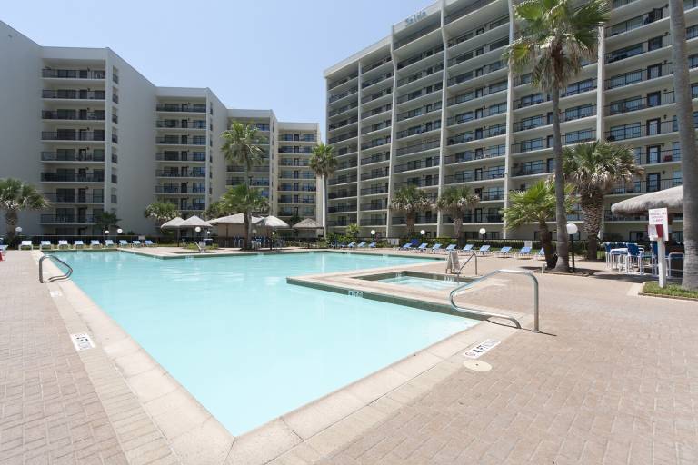 Condo with private pool — photo 2