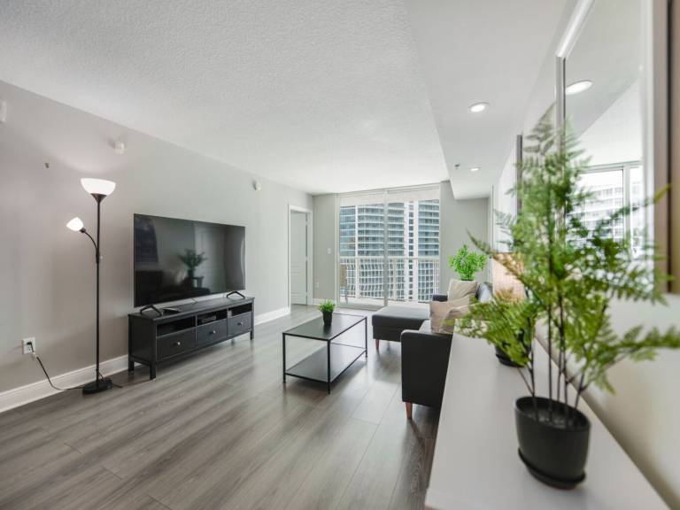 Condo Coconut Grove