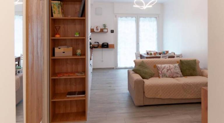 Rental apartment with patio — photo 2