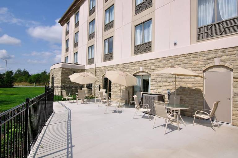 Holiday Inn Express Hotel & Suites Ottawa Airport by IHG