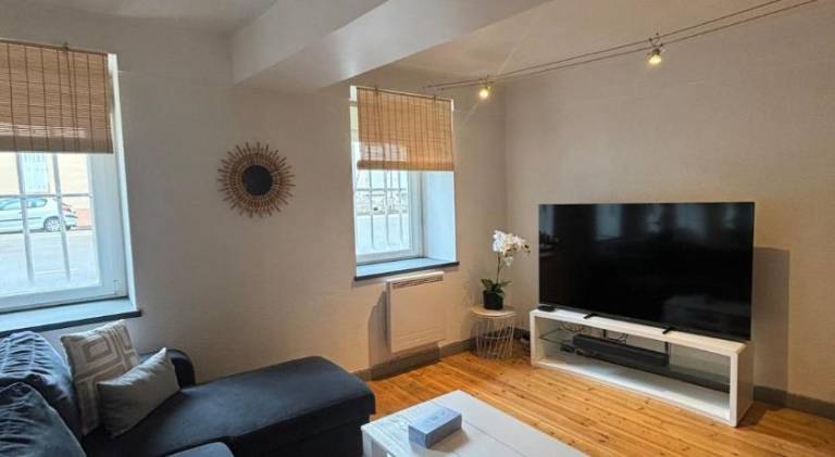 Rental apartment with jacuzzi — photo 2