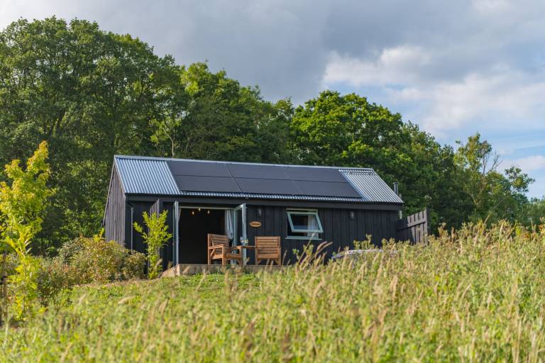 Cottage with terrace & jacuzzi — photo 2