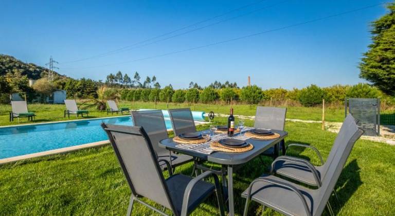 Fully equipped nice vacation home with barbeque, terrace & jacuzzi | Suitable for remote work | Dogs allowed — photo 4