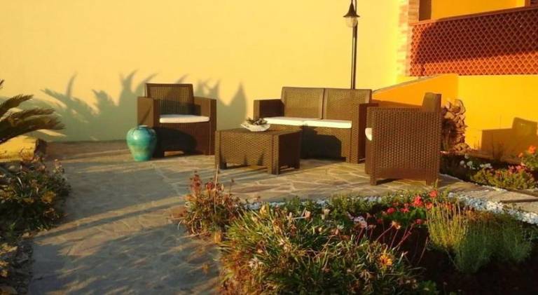 House with 2 rooms for 7 persons in Arbus