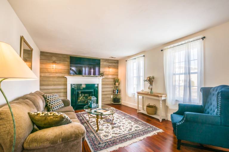 Child-friendly pleasant vacation home with barbecue & patio | Close to the beach | Pets allowed — photo 2
