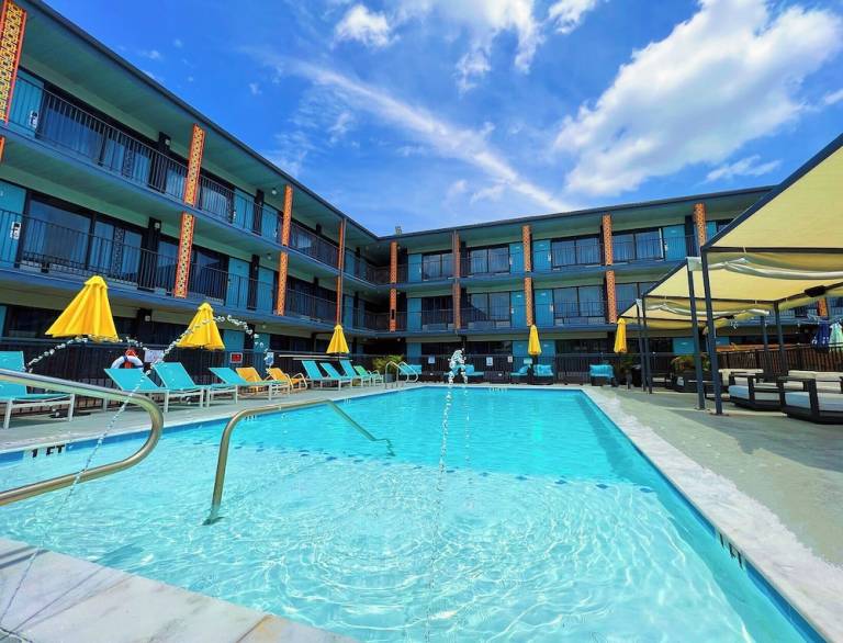 Motel  Greater Heights