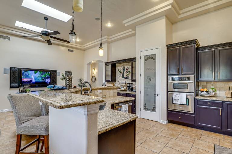 Family-Friendly El Paso Home: Hike, Shop & Explore — photo 4