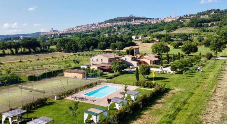 Children-friendly pleasant house with sauna, pool & patio | Pets allowed in Assisi