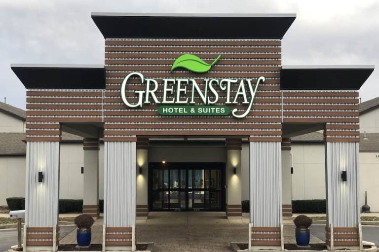 Greenstay Inn & Suites CourtView
