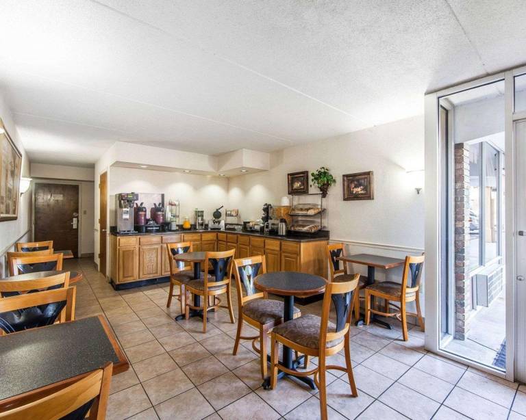 Rodeway Inn Sweetwater South — photo 4