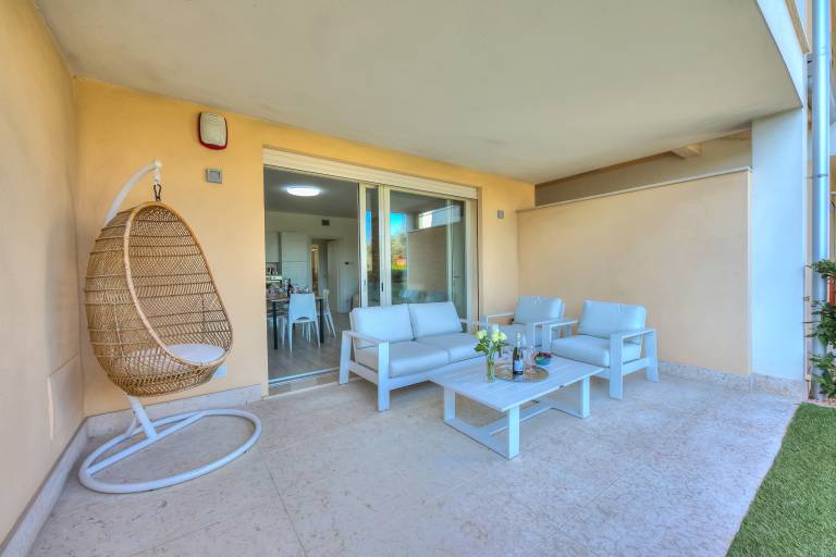 Holiday apartment with garden, terrace & pool — photo 3