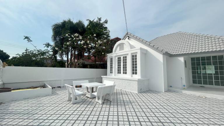 Vacation home with grill & patio in Chonburi