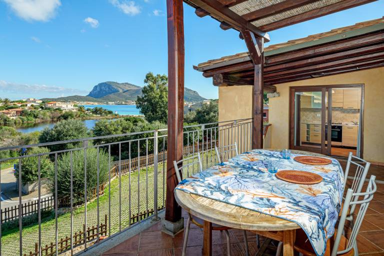 House with terrace | Sea view | Beach nearby | Dogs allowed in Golfo Aranci