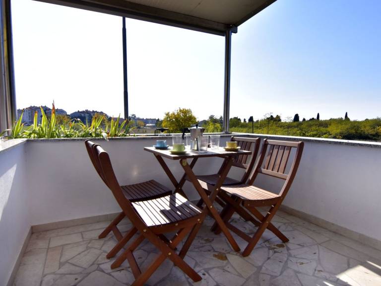 Rental apartment with yard & barbecue | Nature view — photo 3