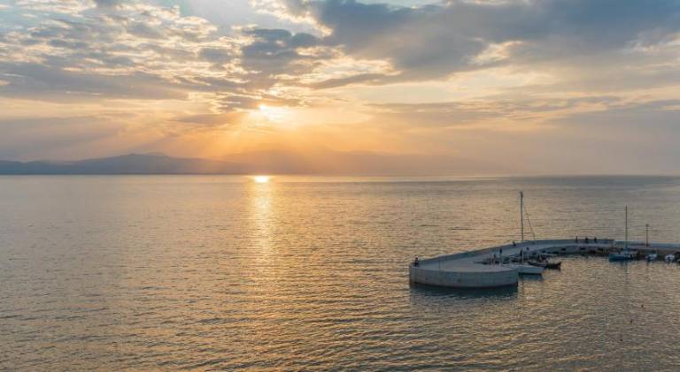 Nice apartment | Beach nearby | Pets are welcome in Loutraki-Agioi Theodoroi