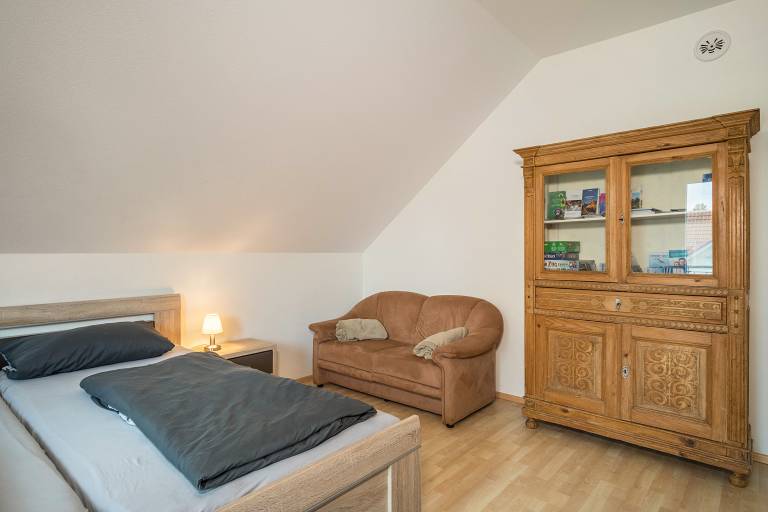 Holiday Apartment "Haus Barbara, 90 qm' with Private Terrace & Wi-Fi — photo 4