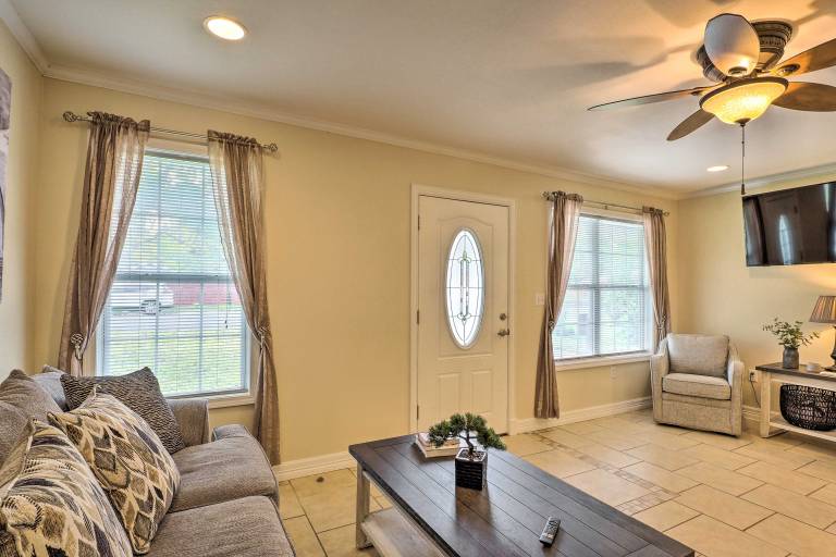 Pet-Friendly Georgetown Home < 1 Mi to Dtwn! — photo 4