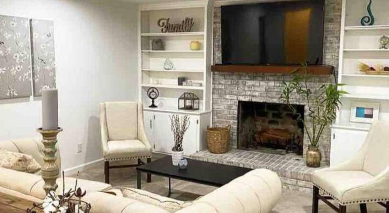 House | Pets are welcome in Roswell, GA
