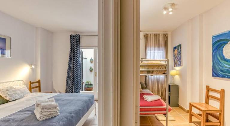 Holiday apartment with 2 rooms for 6 persons — photo 3
