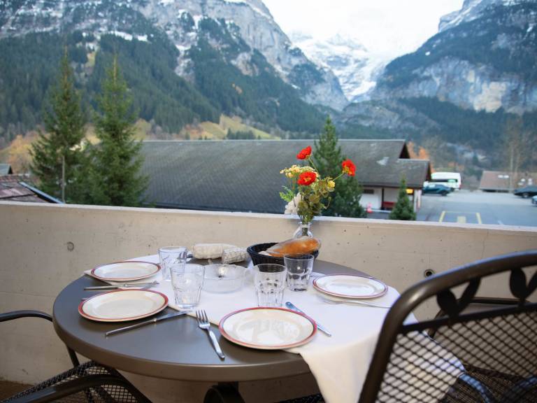 Holiday apartment with patio | Mountain view — photo 2