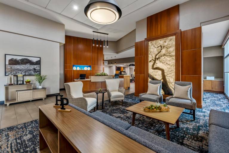 Hyatt Place Phoenix Chandler Fashion Center — photo 2